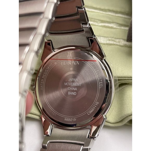 Bulova Mens Silver Tone Stainless Steel Classic Quartz Men's Watch - Picture 6 of 12